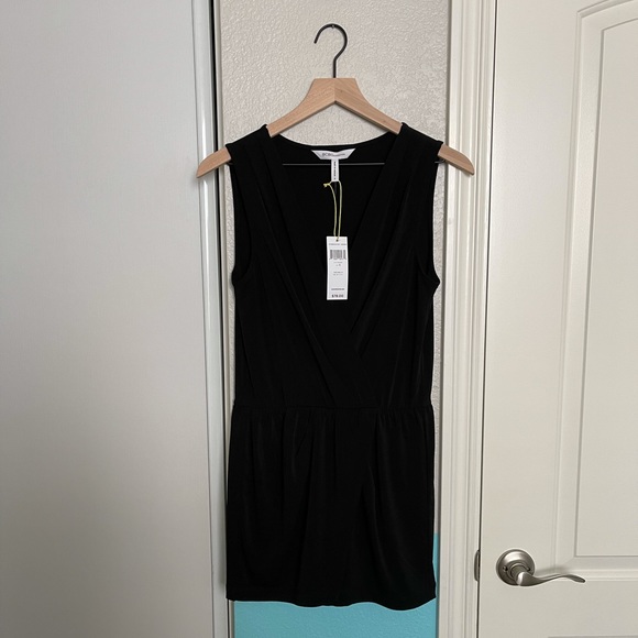 BCBG Surplice Skort Romper Small - Picture 3 of 8